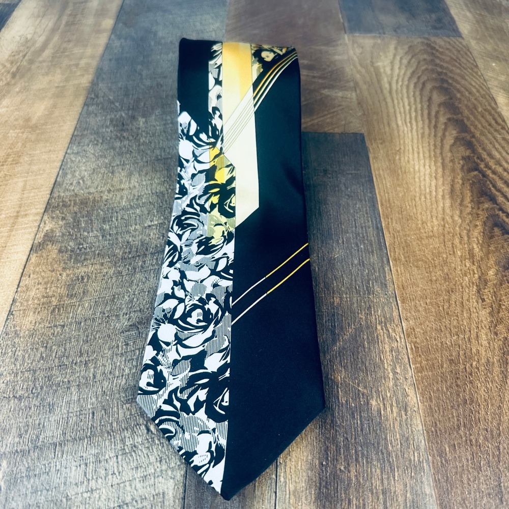 Vitaliano Pancaldi Black Yellow White Floral‎ Geometric Silk Tie Italy